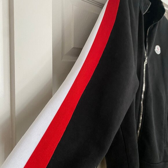 Moncler - Picture 2 of 6